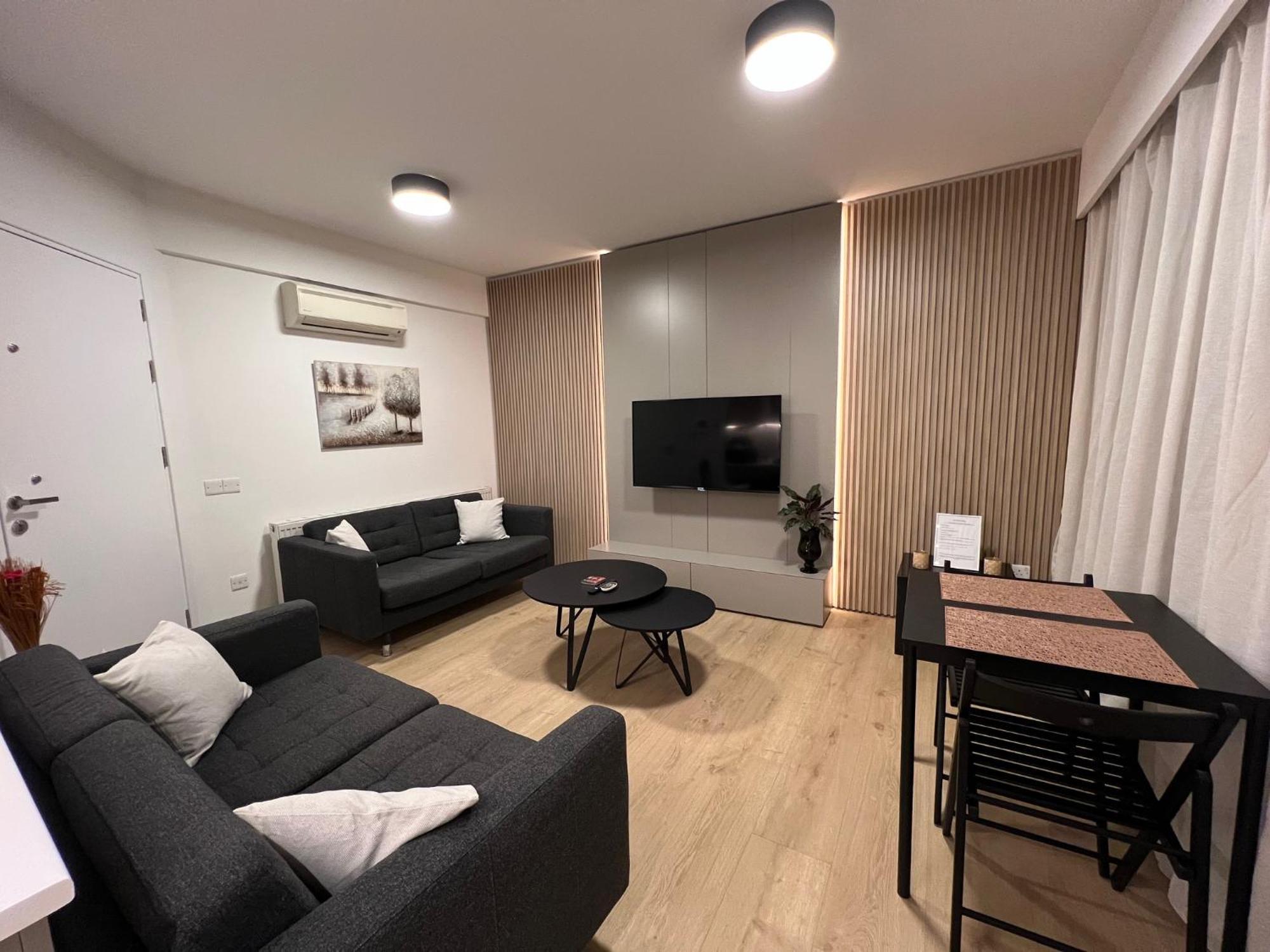 Daniela'S Modern Apartment Strovolos 外观 照片